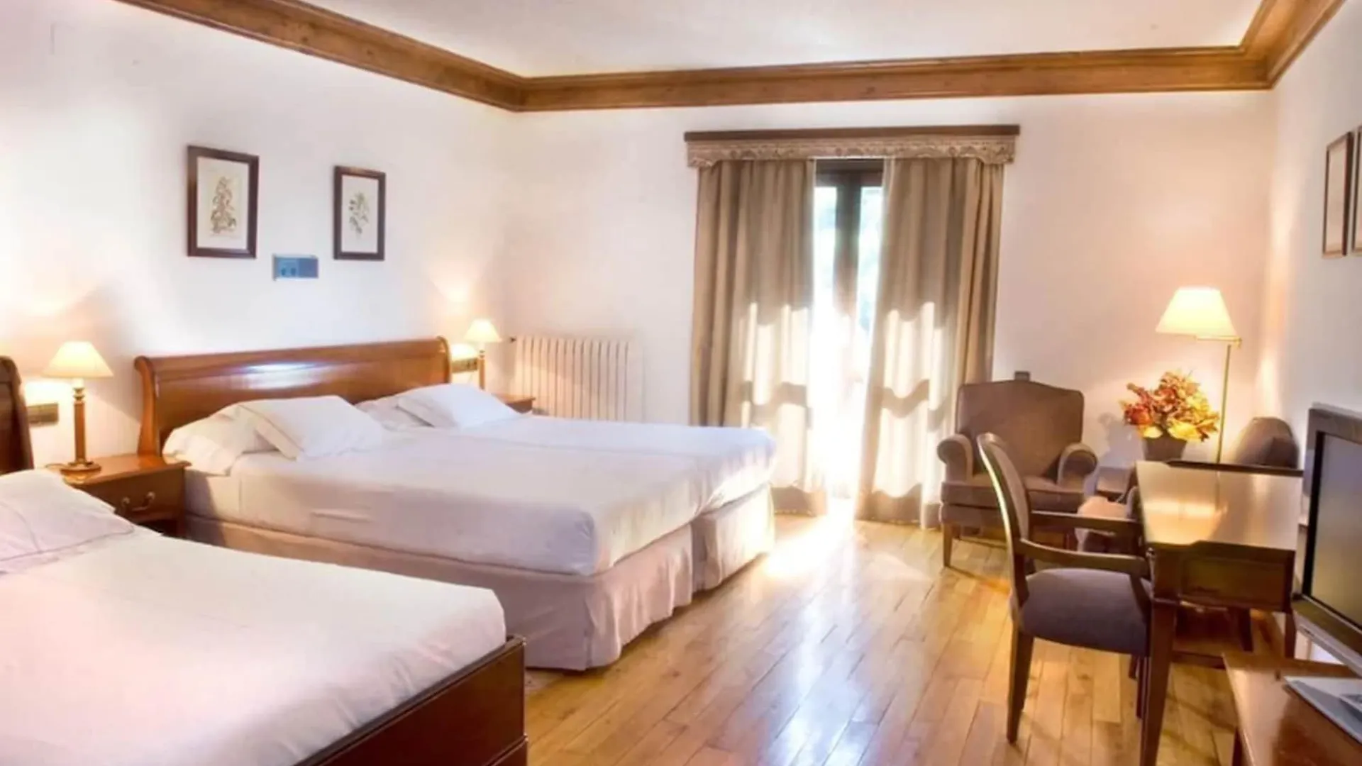 Melia De Tredos Hotel 4*,